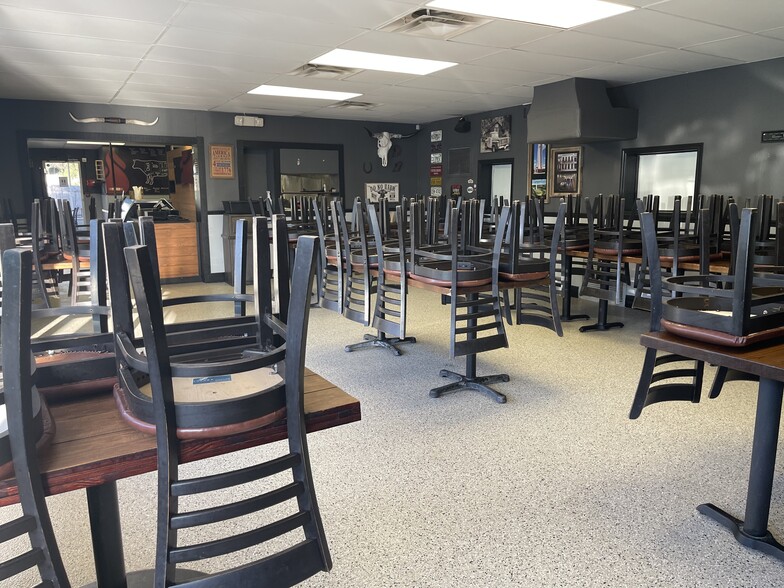 More Photos Of 179 N Us-27 Hwy, Clermont Office For Lease