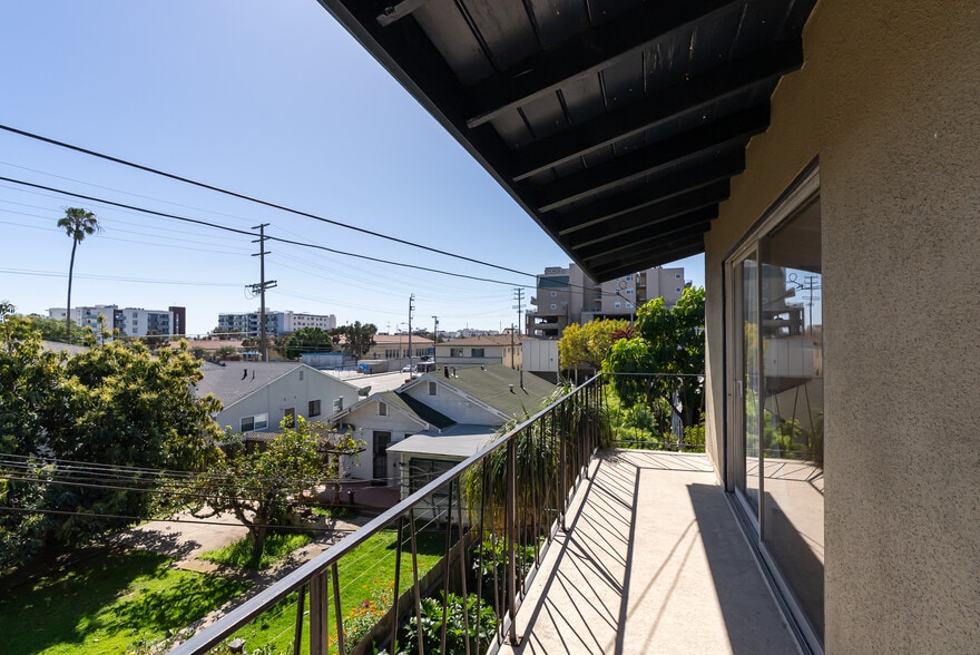 More Photos Of 3450 Vinton Ave, Los Angeles Apartments For Sale