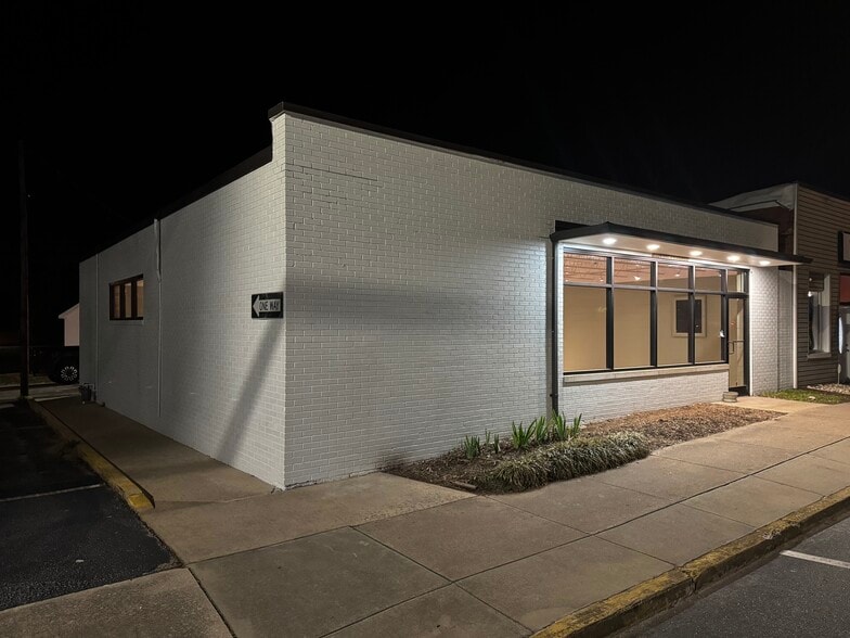 More Photos Of 411 W Main St, Gray Court Post Office For Lease