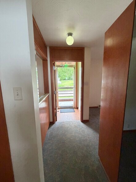 More Photos Of 205 N 13th St, Nebraska City Office For Sale