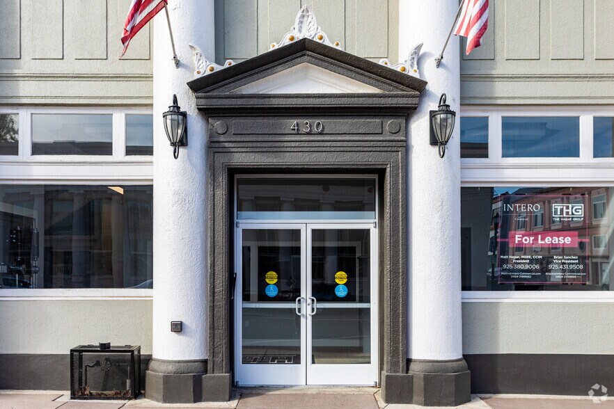 More Photos Of 420-440 Railroad Ave, Pittsburg Office For Lease