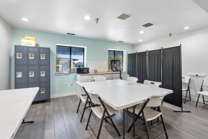 More Photos Of 7175 E 2nd St, Prescott Valley Warehouse For Sale