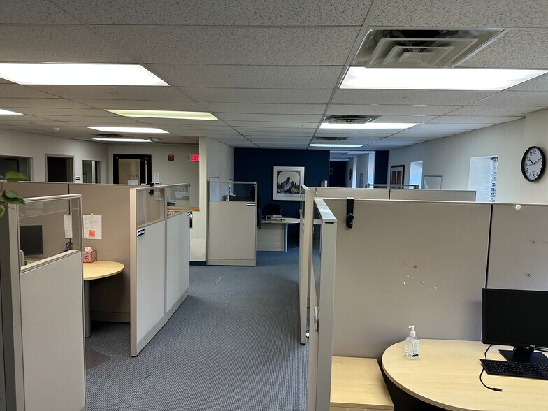 More Photos Of 301 Fields Ln, Brewster Village Research And Development For Lease