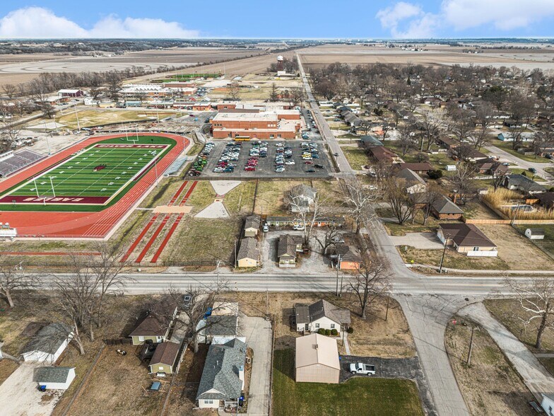 More Photos Of 308 Chestnut St, Silver Lake Apartments For Sale
