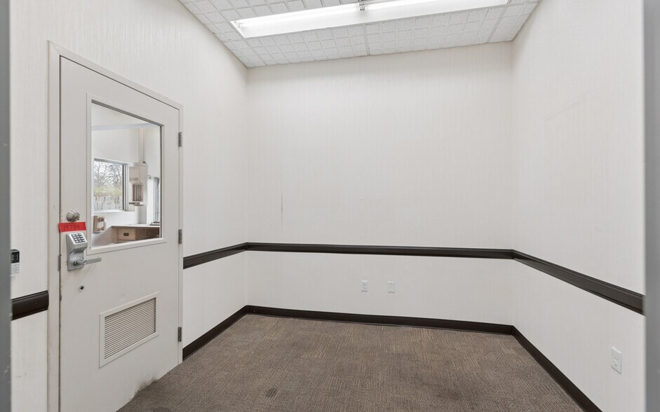 More Photos Of 210 Mcmurry Blvd, Hartsville Freestanding For Lease
