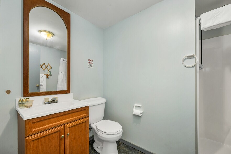 More Photos Of 820 Colebrook Rd, Errol Hotel For Sale