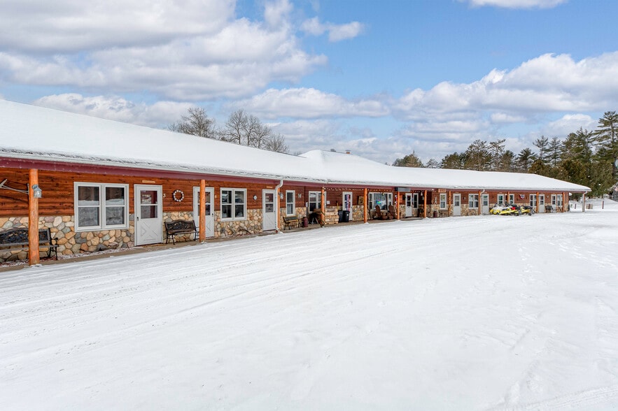 More Photos Of 8083 Highway 70 E, Saint Germain Hotel For Sale