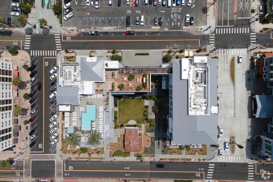 More Photos Of 201 N Myers St, Oceanside Hotel For Lease