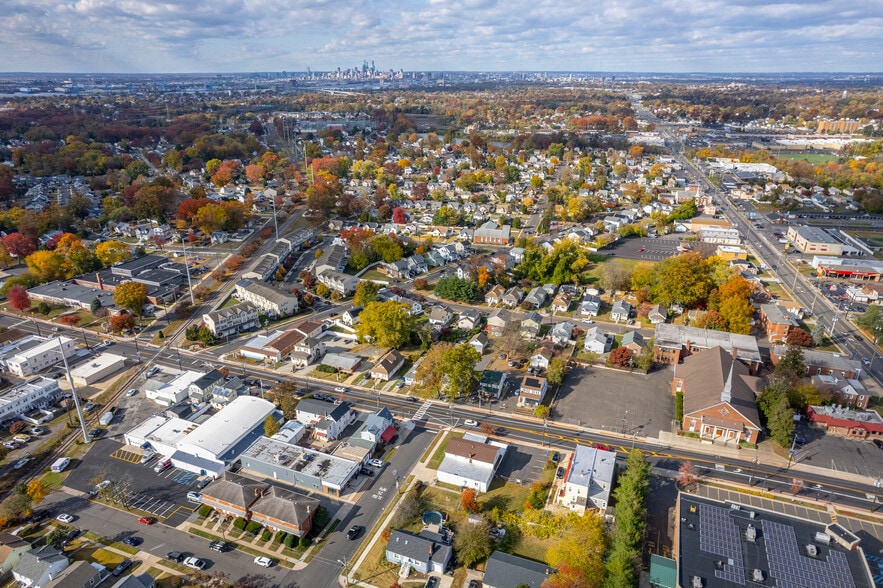 More Photos Of 40 W Kings Hwy, Mount Ephraim Office For Sale