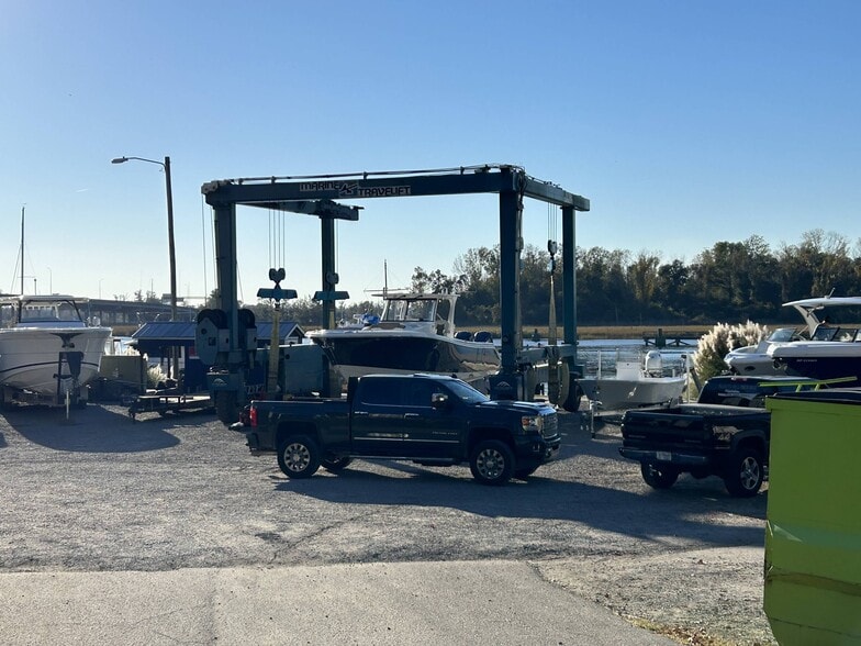 More Photos Of 1701 5th ave, Wilmington Warehouse For Lease