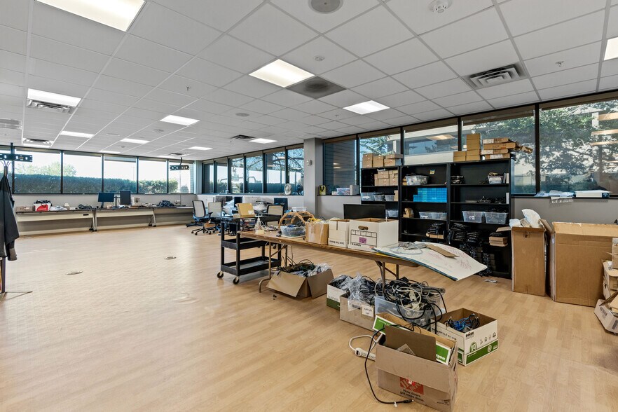 More Photos Of 1403-1405 W 2200 S, Salt Lake City Office For Lease