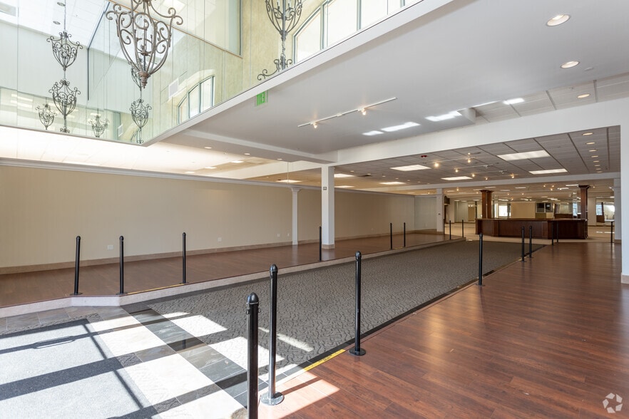More Photos Of 1001 28th St SW, Wyoming Office For Lease