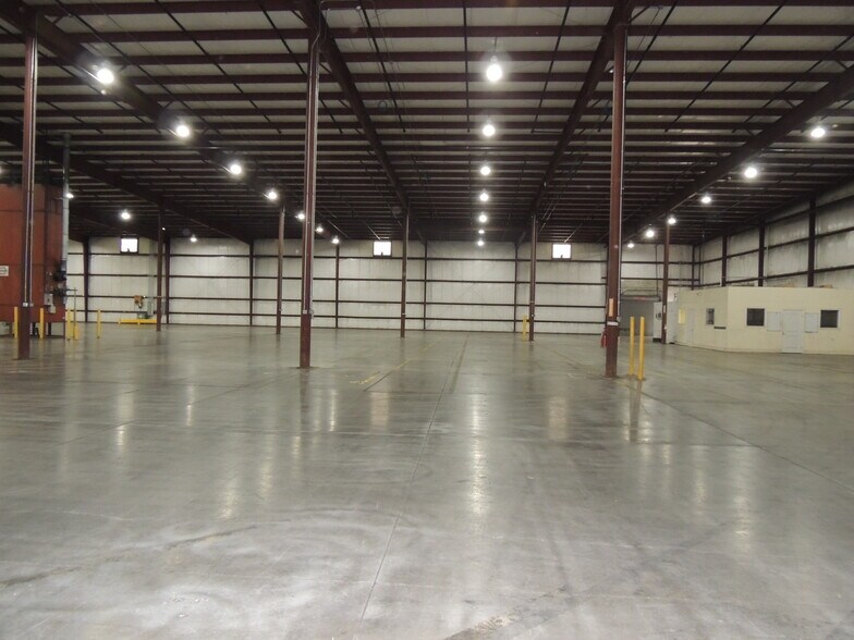 More Photos Of 350 South St, Mcsherrystown Warehouse For Lease