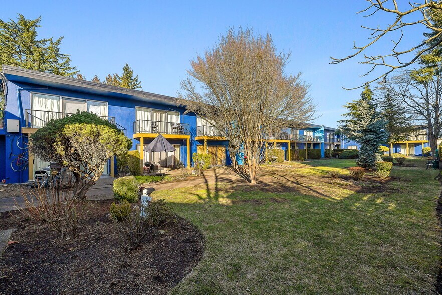 More Photos Of 740 NE 53rd Ave, Portland Apartments For Sale