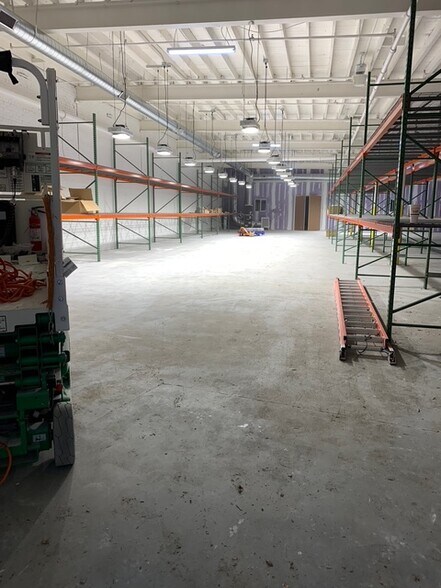 More Photos Of 1007 Lexington Ave, Salisbury Manufacturing For Sale