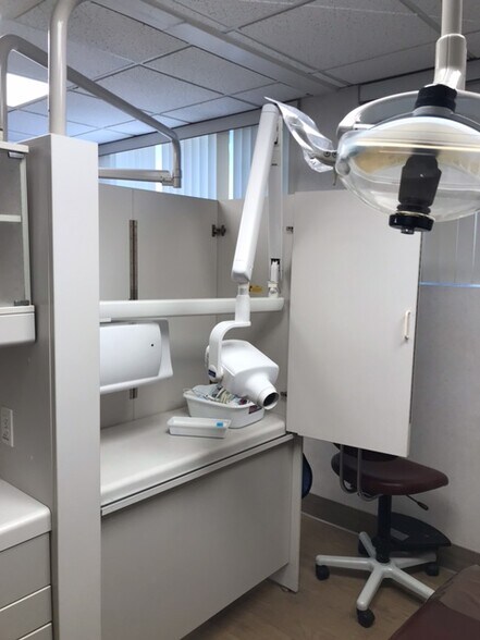 More Photos Of 1235 W Vista Way, Vista Medical For Lease
