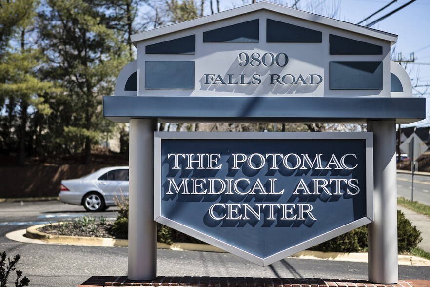More Photos Of 9800 Falls Rd, Potomac Medical For Lease