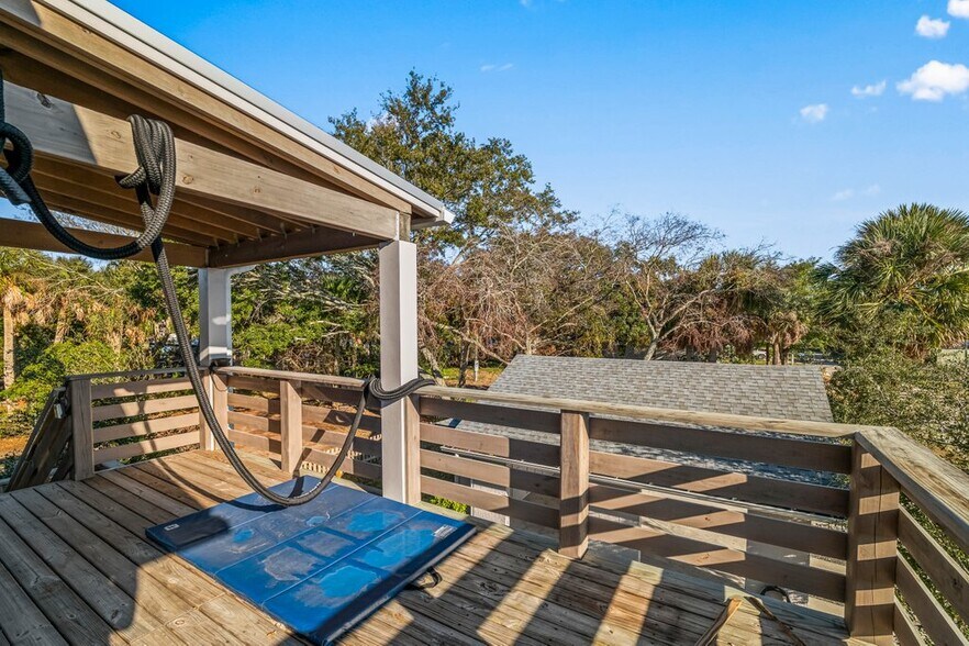 More Photos Of 4607 Ocean, Jacksonville Storefront Retail Residential For Sale