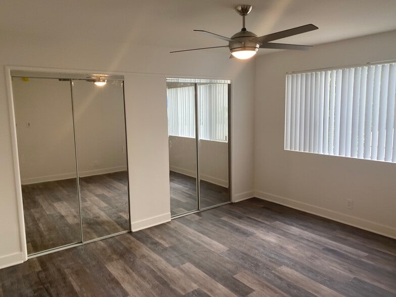 More Photos Of 537 San Vicente Blvd, Santa Monica Apartments For Sale