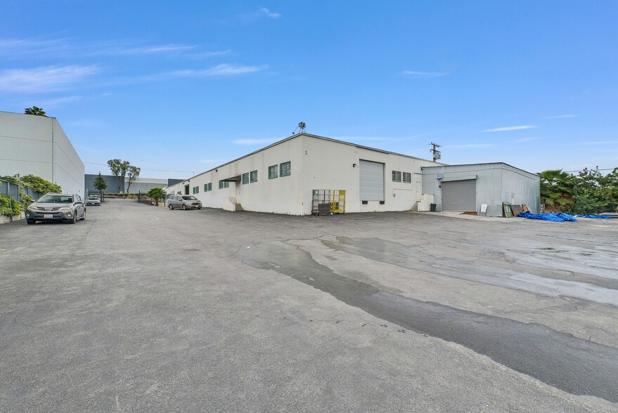 More Photos Of 17939 E Rowland St, City of Industry Manufacturing For Sale