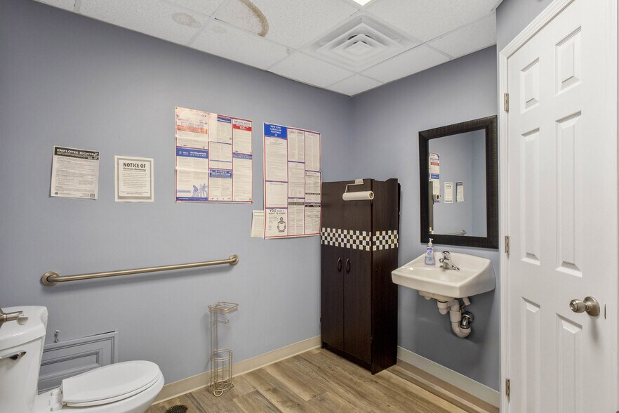 More Photos Of 430-434 S Main St, North Syracuse Freestanding For Sale