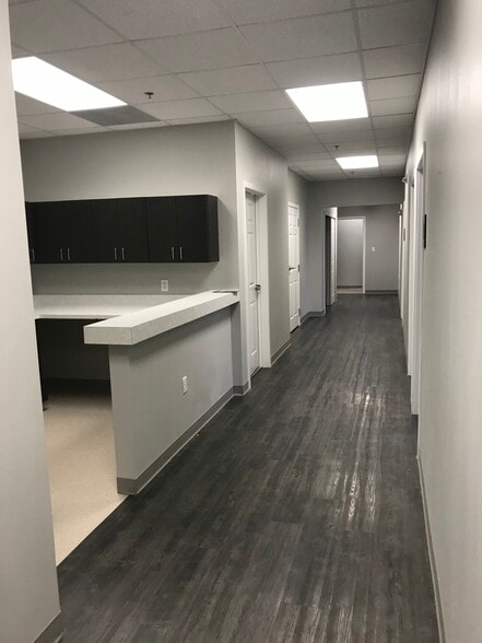 More Photos Of 110 Pond Ct, Debary Medical For Lease