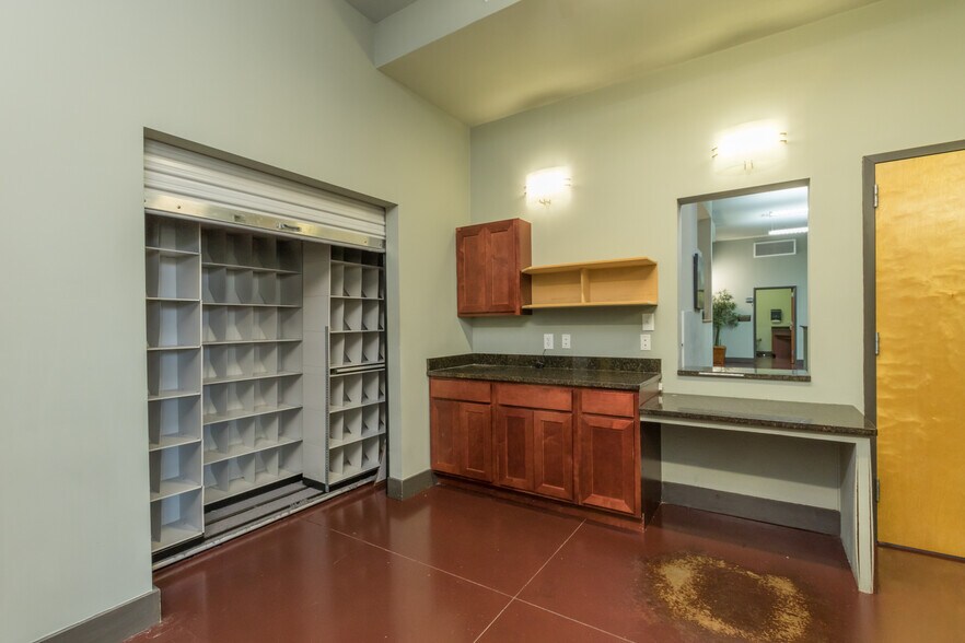 More Photos Of 100 S Greentree Ln, Foley Medical For Sale