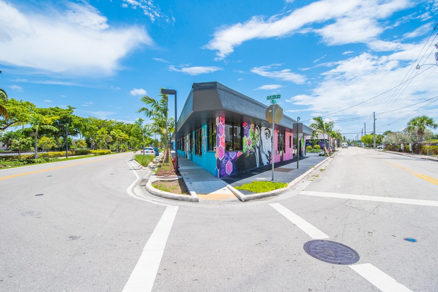 More Photos Of 900 N Flagler Dr, Fort Lauderdale General Retail For Lease