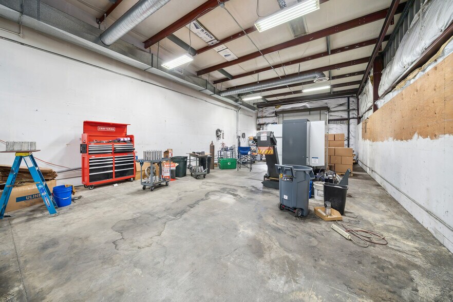 More Photos Of 2919 Union Rd, Paso Robles Flex For Lease