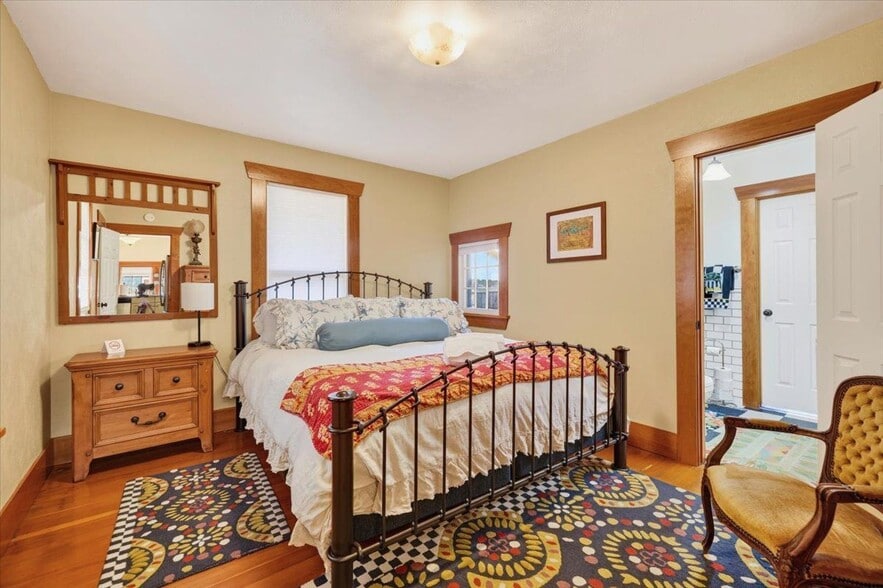 More Photos Of 102 Holly St, Colorado Springs Apartments For Sale