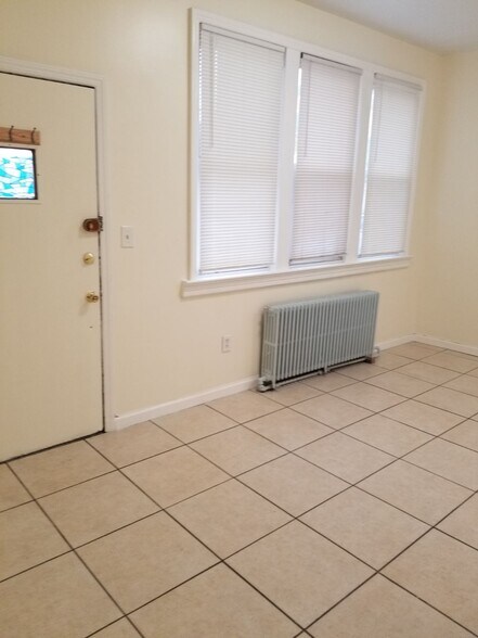 More Photos Of 87-89 City Island Ave, Bronx Apartments For Sale