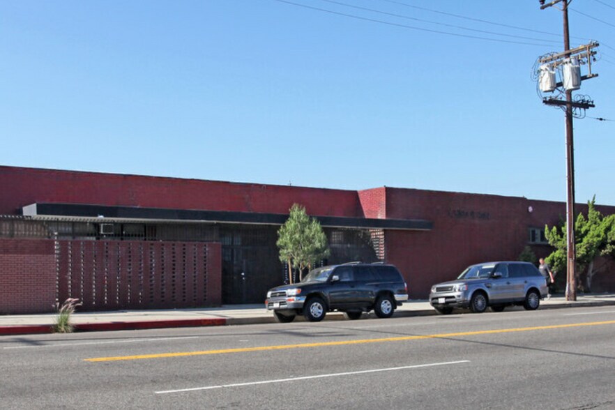More Photos Of 3221 S Hill St, Los Angeles Industrial For Sale