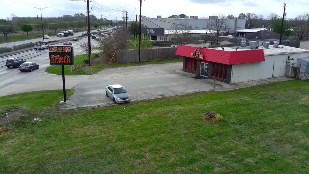 More Photos Of 4133 S Main St, Stafford Restaurant For Lease