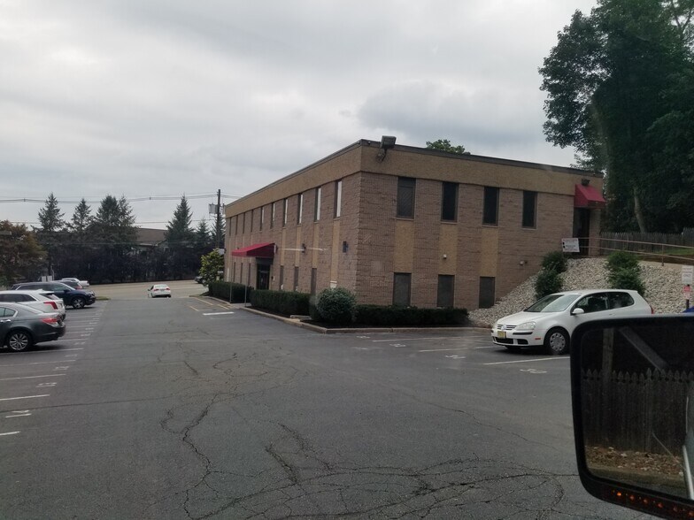 More Photos Of 526 Bloomfield Ave, Caldwell Medical For Lease