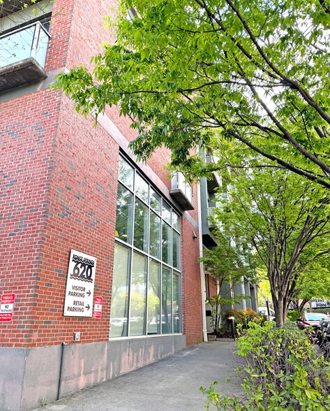 More Photos Of 620 Glen Iris Dr, Atlanta Apartments For Lease