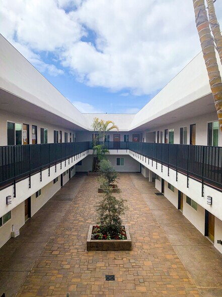 More Photos Of 18800 Main St, Huntington Beach Medical For Lease