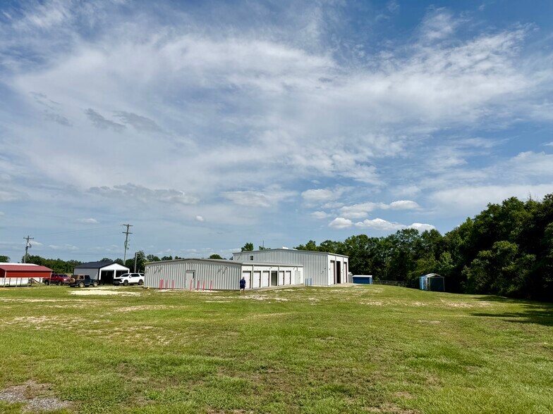More Photos Of 30333 Highway 31, Brewton Self Storage For Sale