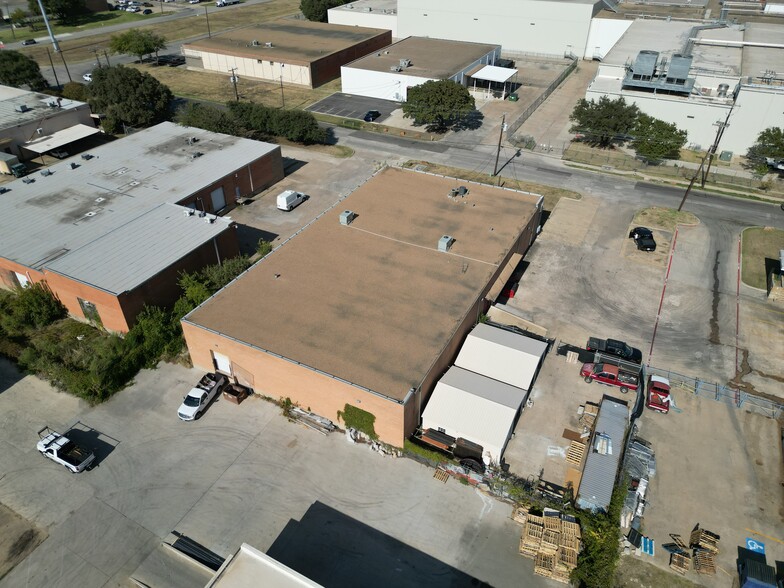 Primary Photo Of 9203 Diplomacy Row, Dallas Distribution For Lease