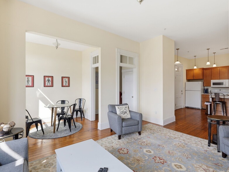 More Photos Of 8-10 E Main St, Richmond Apartments For Sale