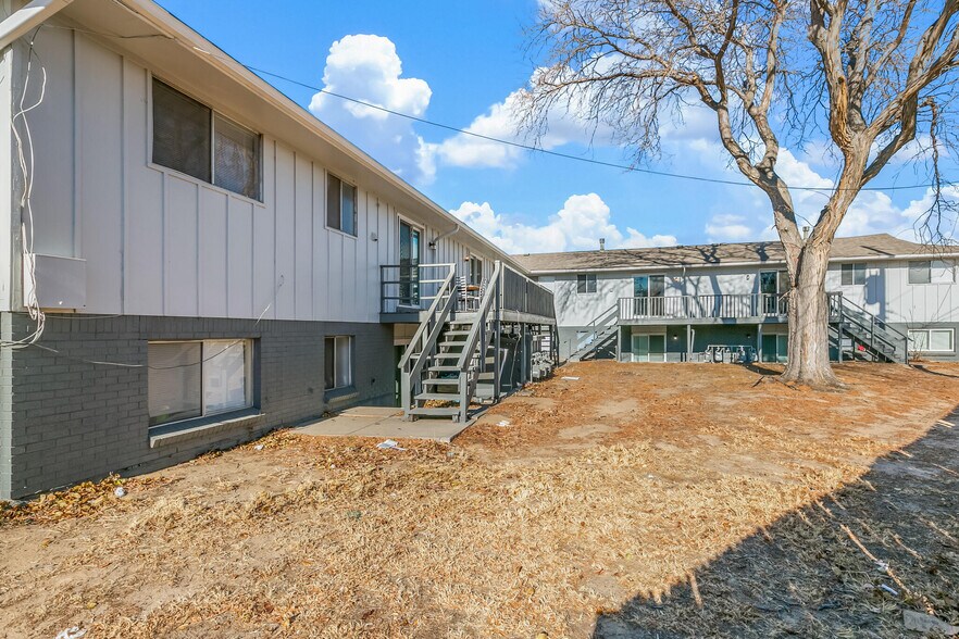 More Photos Of 180 S 20th Ave, Brighton Apartments For Sale