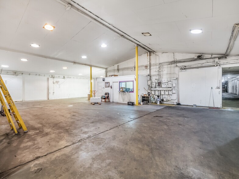 More Photos Of 661 L St, Sanger Refrigeration Cold Storage For Sale