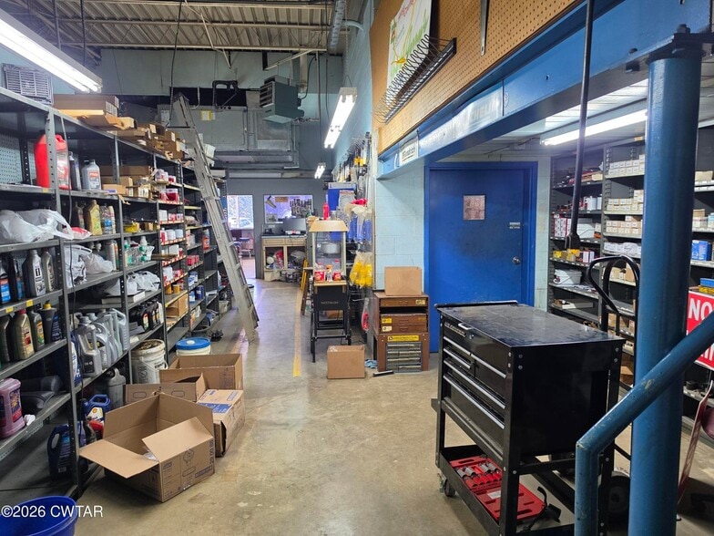 More Photos Of 1034 Mineral Wells Ave, Paris General Retail For Sale