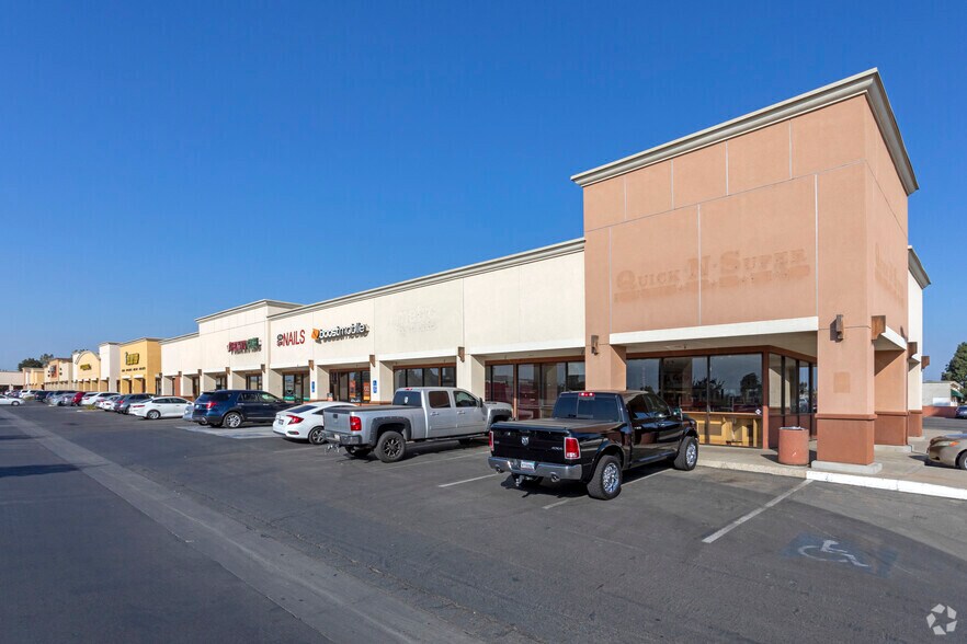 Primary Photo Of 1104-1290 N Lemoore Ave, Lemoore Unknown For Lease