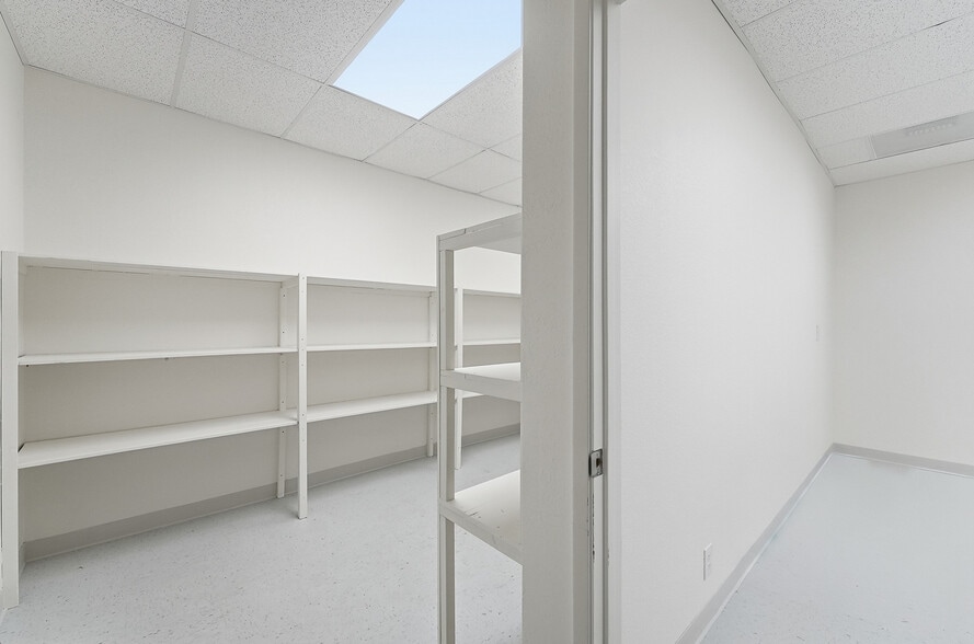 More Photos Of 6006 N El Dorado St, Stockton Office For Sale