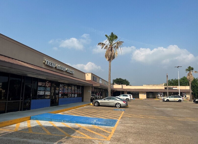More Photos Of 8200-8290 W Bellfort St, Houston Unknown For Lease