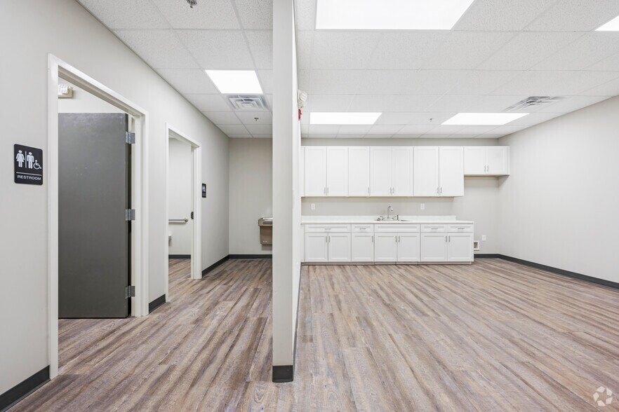 More Photos Of 3500 Loop Rd, McDonough Warehouse For Lease
