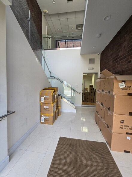 More Photos Of 228 Rivervale Rd, River Vale Office For Sale