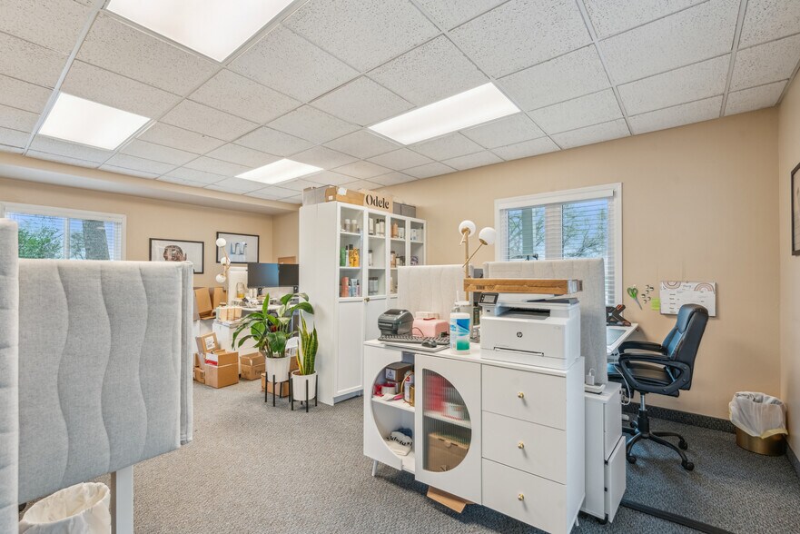More Photos Of 2434 Commerce Blvd, Mound Office For Sale
