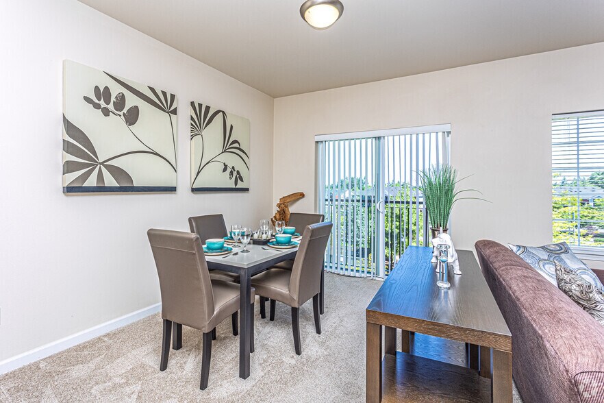 More Photos Of 1430 Wilmington Dr, Dupont Apartments For Lease