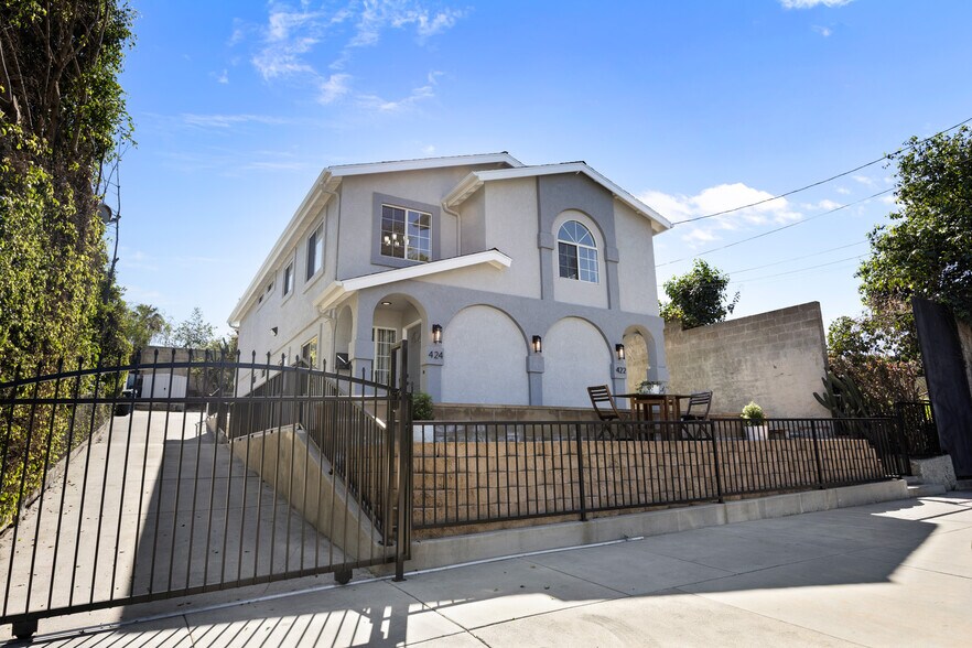 Primary Photo Of 422 Parkman Ave, Los Angeles Apartments For Sale